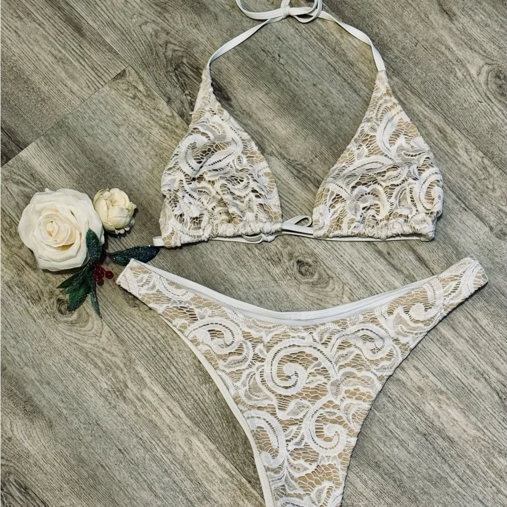 Cute White Crocheted Bikini with Scrunch Back Bottom - Size XL - Worn Once - Picture 3 of 10